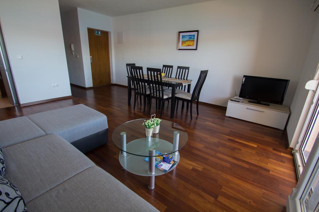 Apartments Kelic Trogir Quarto foto