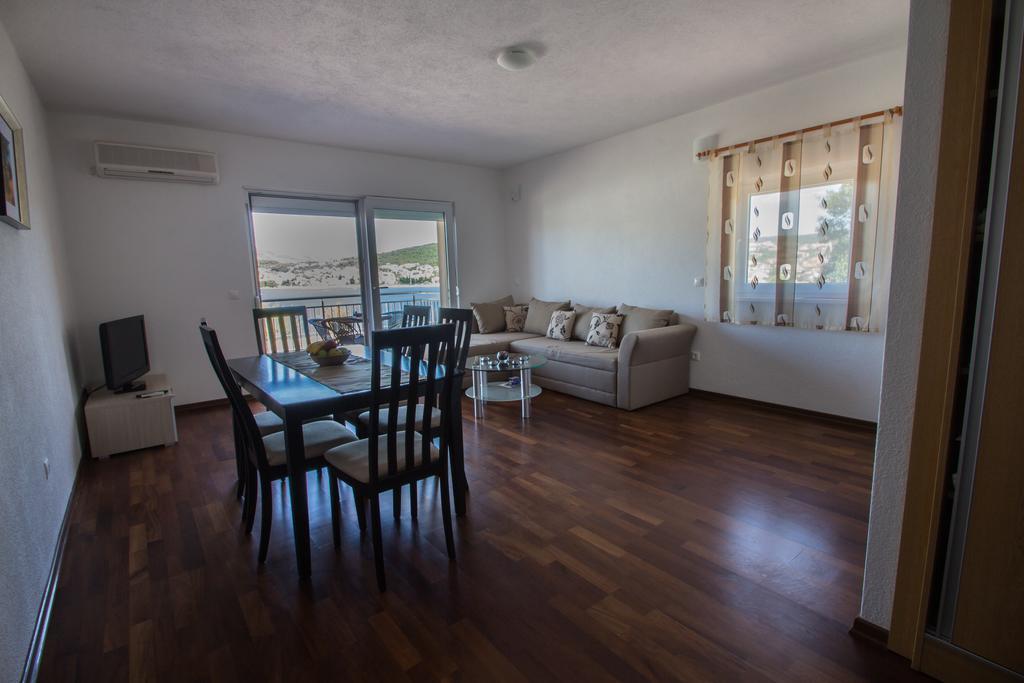 Apartments Kelic Trogir Quarto foto