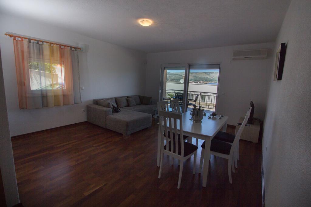 Apartments Kelic Trogir Quarto foto