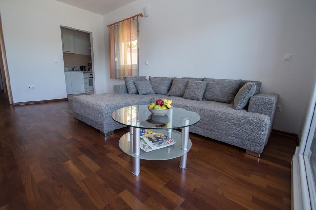Apartments Kelic Trogir Quarto foto